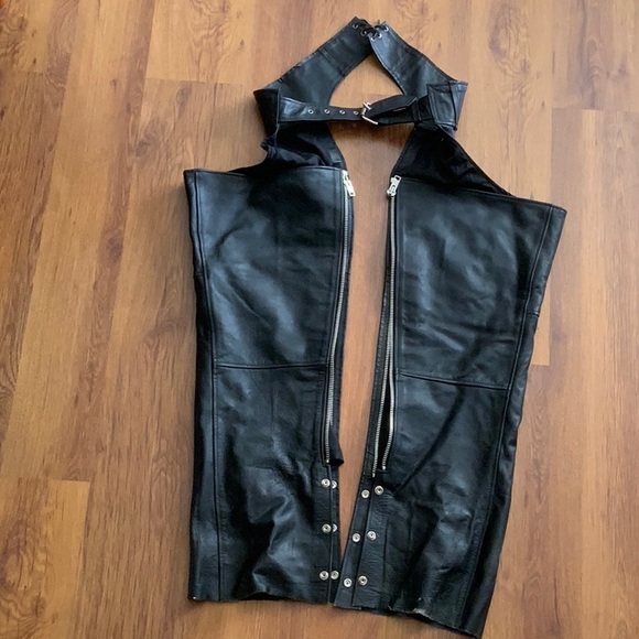 Black Leather Motorcycle Riding Chaps - Picture 3 of 6